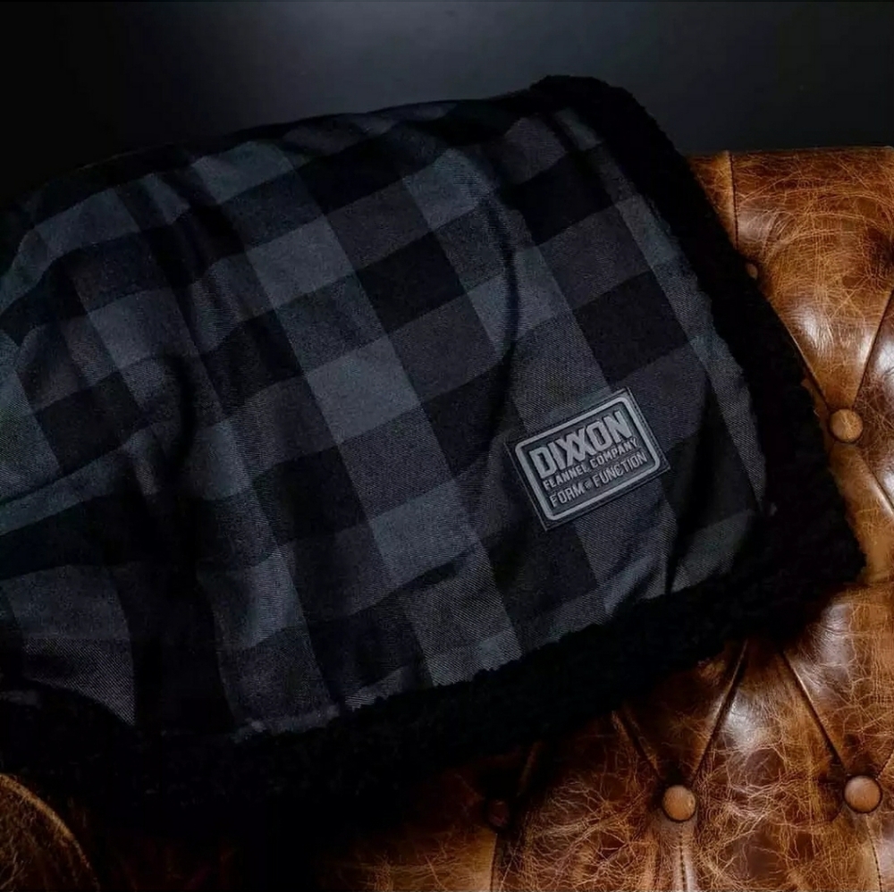 DIXXON FLANNEL BLANKET "THE MURKED"